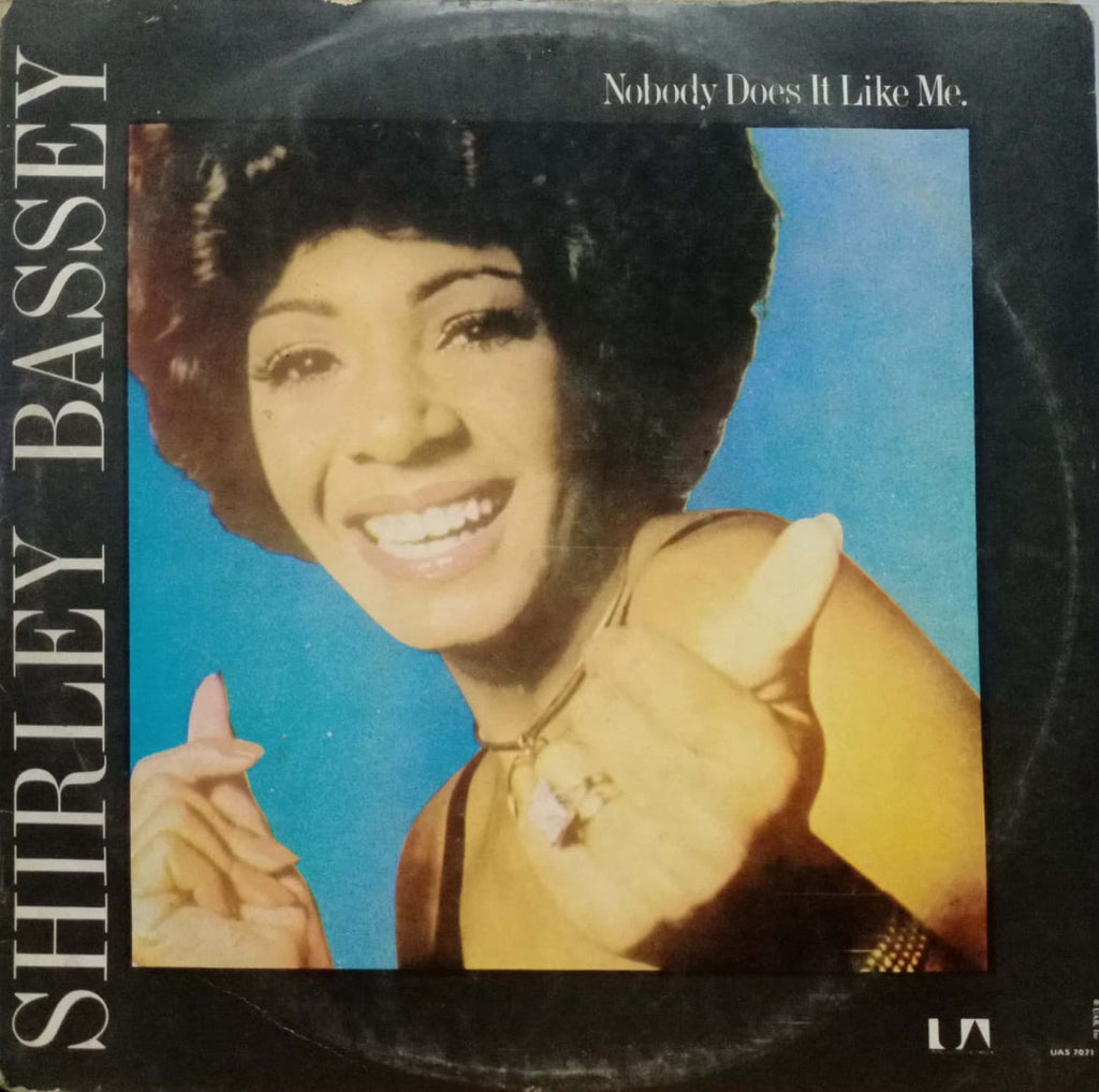SHIRLEY BASSEY NOBODY DOES IT LIKE ME- English Vinyl LP